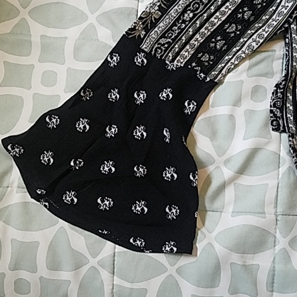 Patterned Top NWOT - Picture 2 of 6